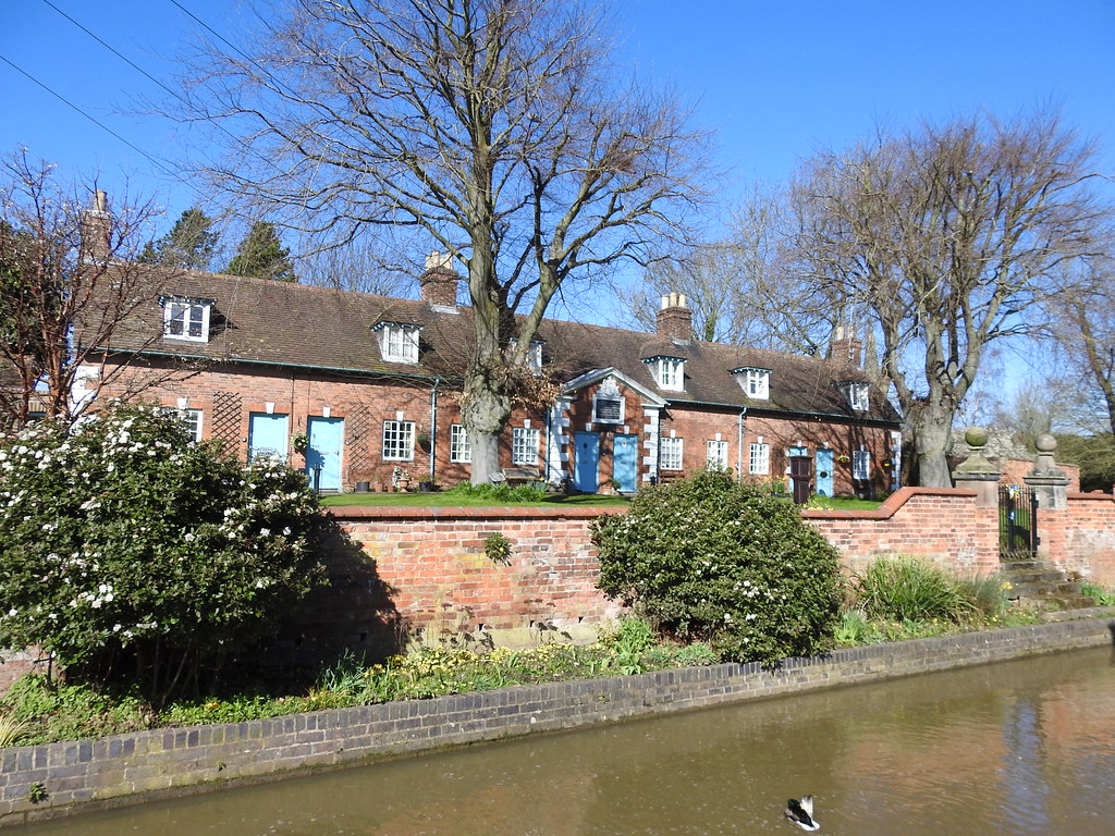 Rolleston on Dove Alms houses DSCN3702 Many thanks to y… Flickr