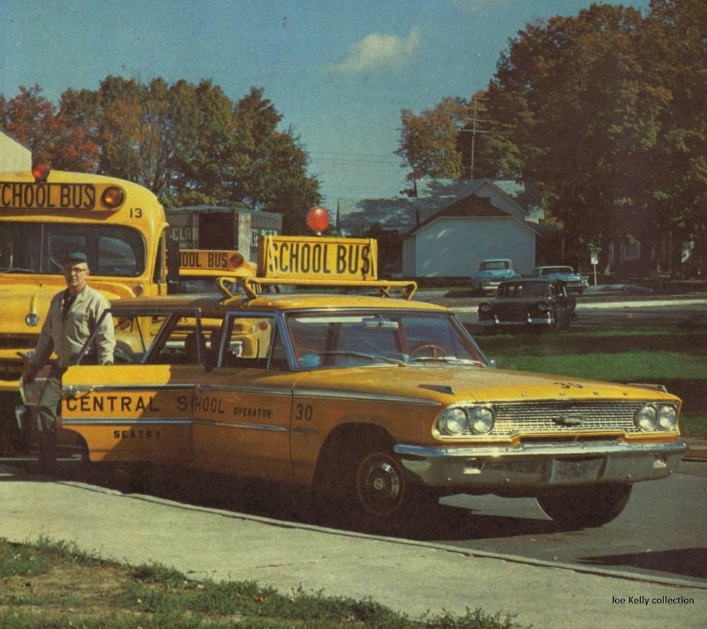 Heuvelton, NY Central School, 1966 buses Great color sho… Flickr