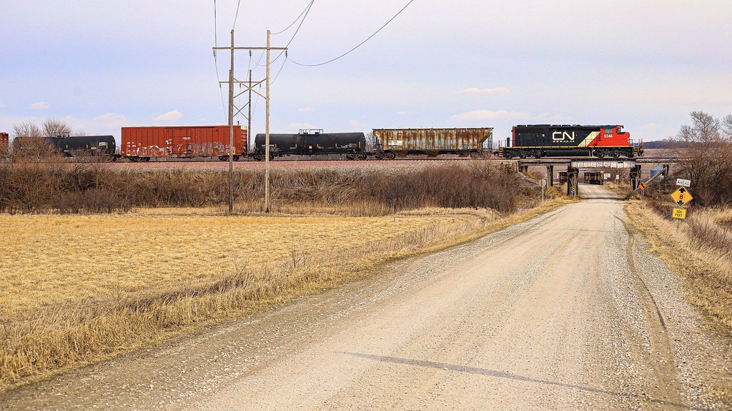 CN 5346 South Logan, Iowa 5346 passes over Parker Trail … Flickr