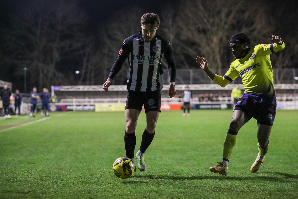 Farnborough FC and Dorchester Town FC Dorchester Town's Oa… Flickr