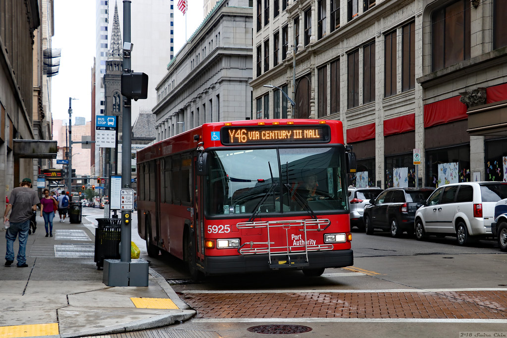 Pittsburgh bus route Y46 Via Century III Mall Going to a v… Flickr