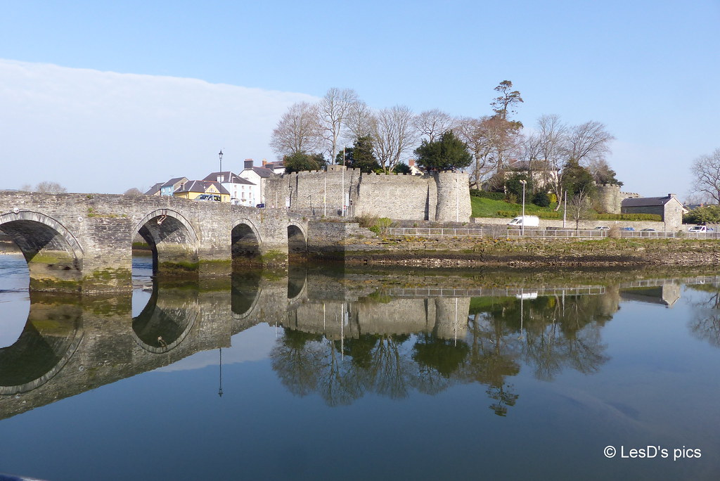 Cardigan Castle, River Teifi, Cardigan Bridge, P1390303 Flickr