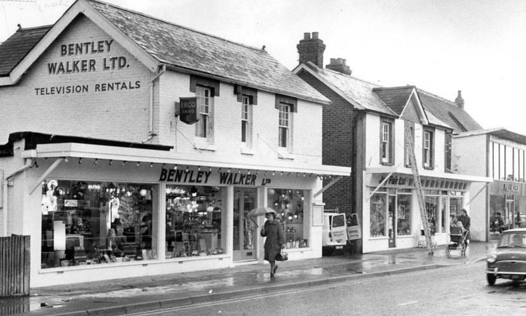 Hayling Island Bentley Walker Ltd. … Elm Grove / Gable H… Flickr