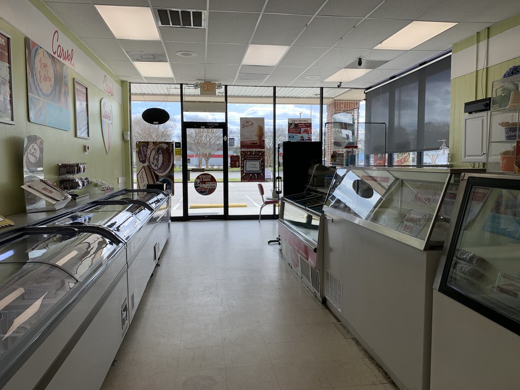 Carvel interior Carvel 2089 3746 Virginia Beach Boulevard… Flickr