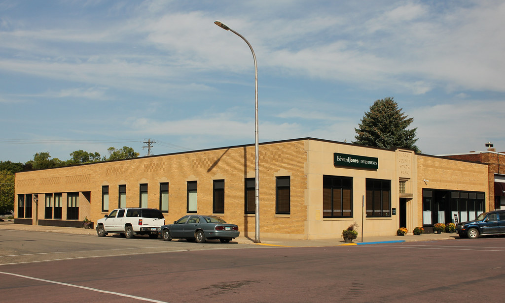 Murray County State Bank Building Slayton, MN Tom McLaughlin Flickr
