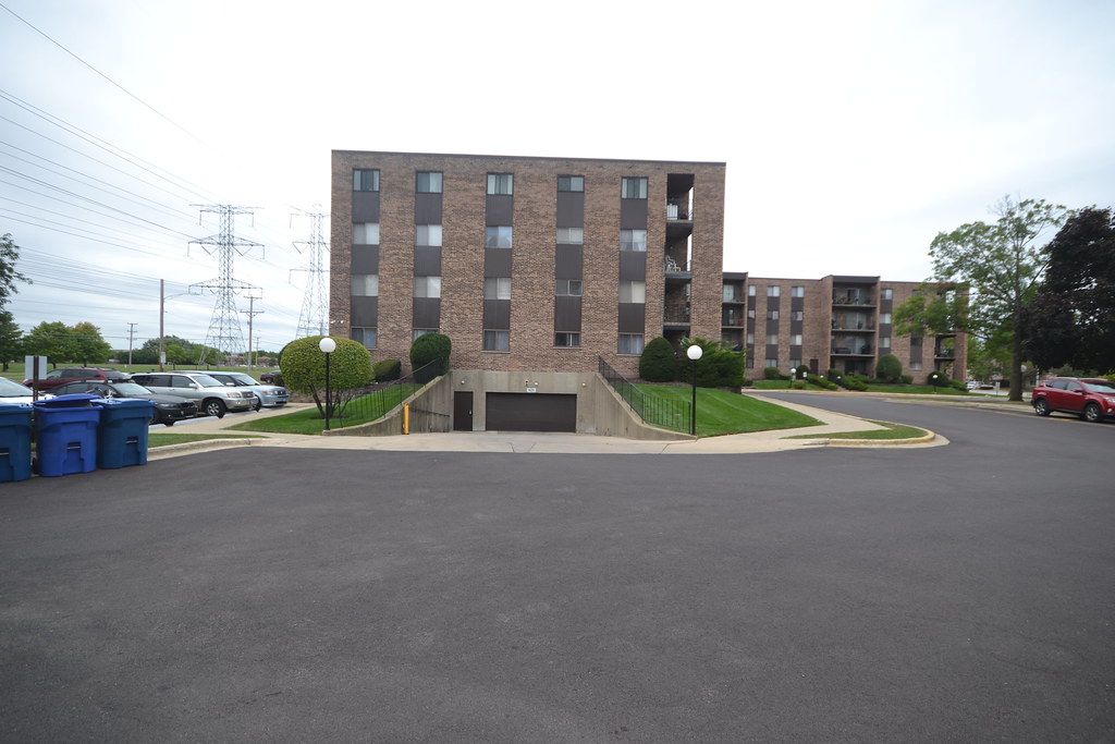 625 Huntington Commons Garage Parking 625 Huntington Commo… Flickr