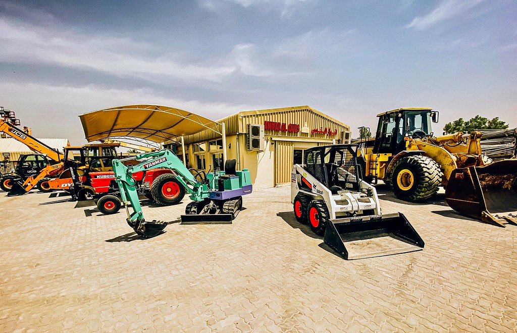 Heavy Equipment Companies in UAE Looking for Heavy Equipme… Flickr