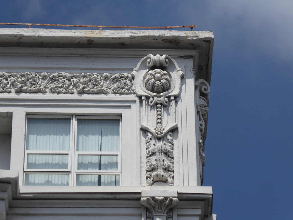 Los Angeles, CA Bryson Apartment Hotel The Bryson Apartmen… Flickr