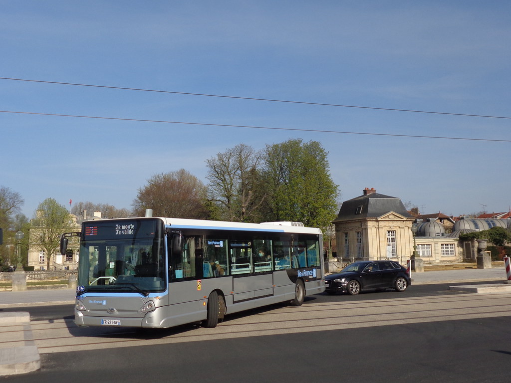 Keolis Ouest Val de Marne n°1015 HeuliezBus GX 337 n°1015 … Flickr
