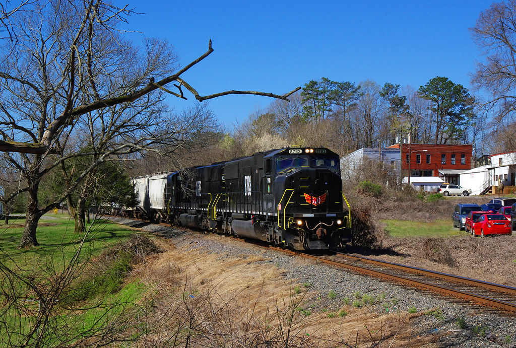 YVRR 8783 East symbol ET2, Ronda, North Carolina_ Neat RR … Flickr