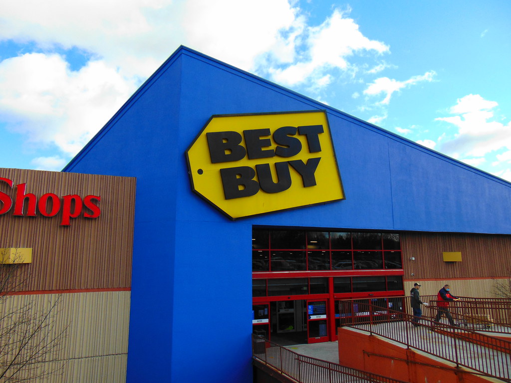 Best Buy (Holyoke Mall) JJBers Flickr