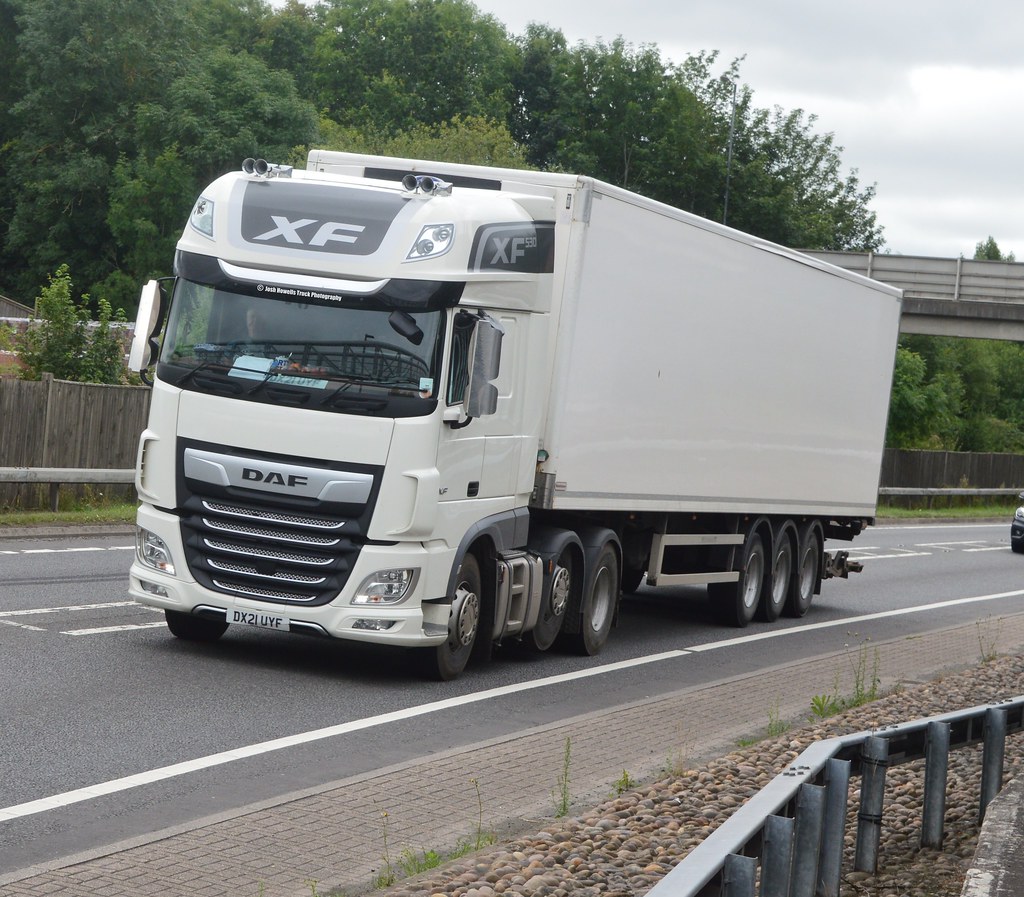 Oaklands Farm Eggs DX21 UYF At Welshpool Joshhowells27 Flickr