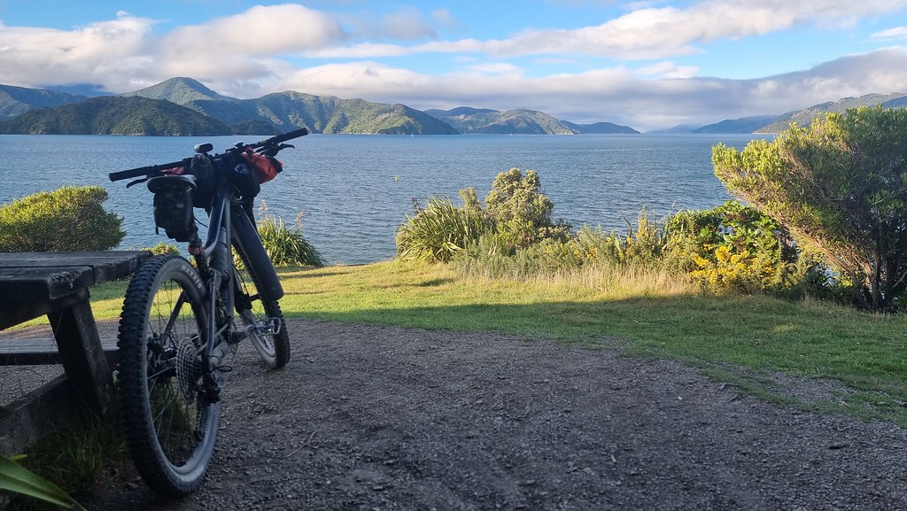 Waikawa Point, Picton Picton Robin Hood Bay Loop TO212299… Flickr