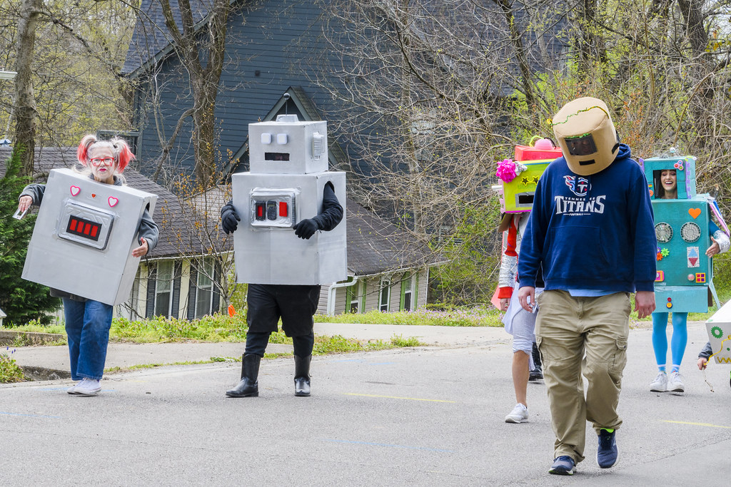April 02, 2022 electric avenue robot parade DX7_7950 Flickr