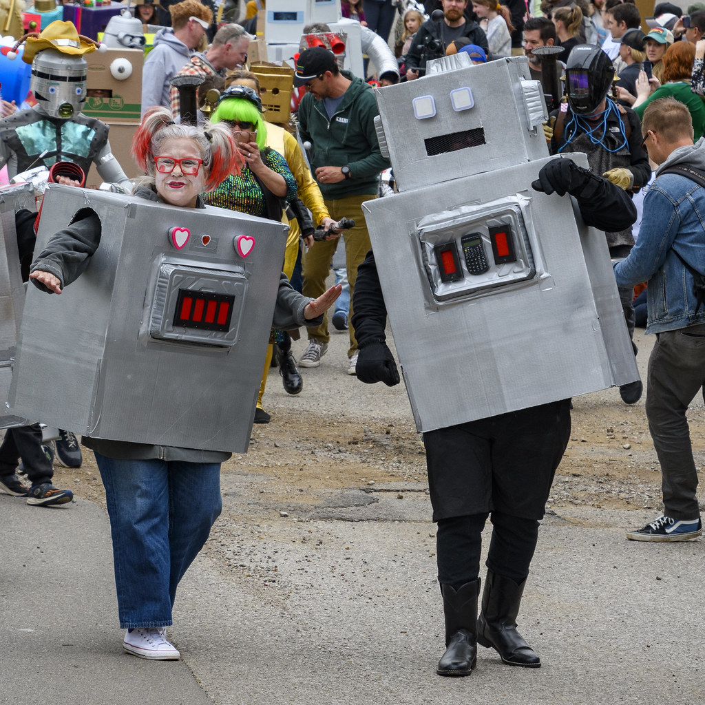 April 02, 2022 electric avenue robot parade DX7_7795 Flickr