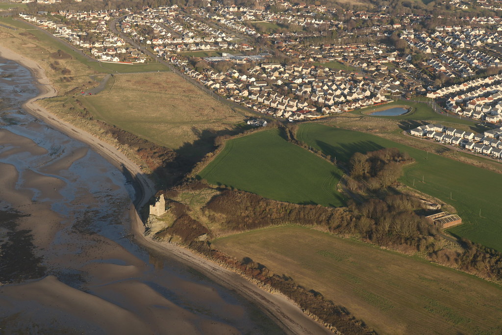 Greenan Castle Ayr An aerial shot of Greenan Castle from G… Flickr