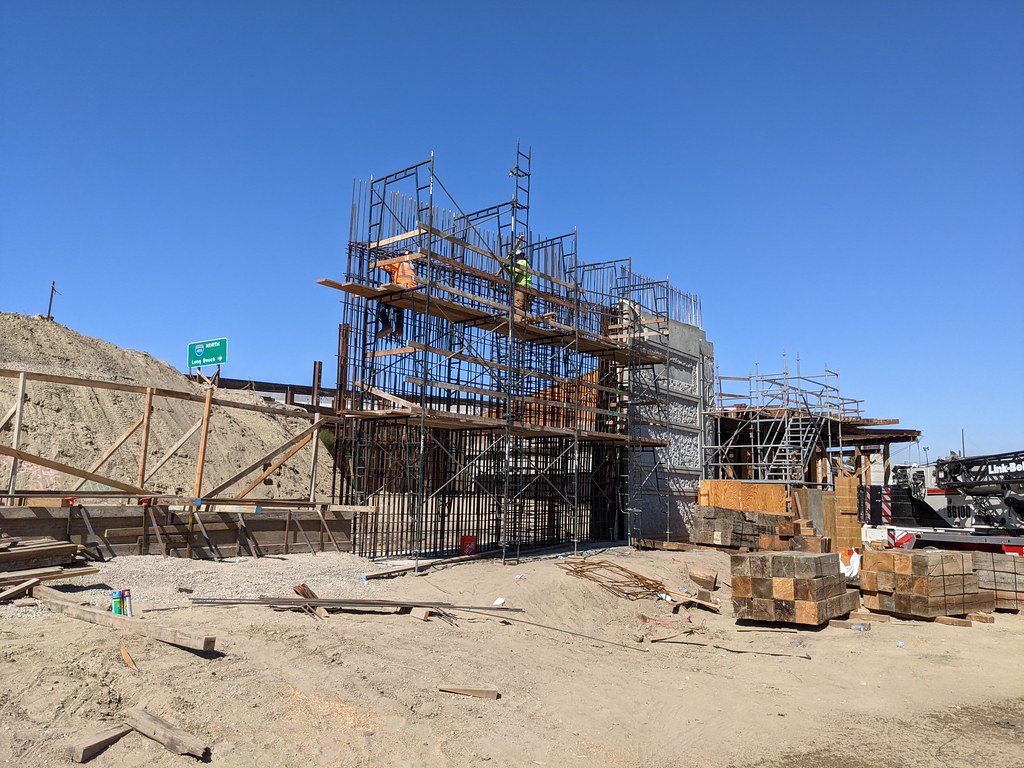211014_STR_DA_01_Goldenwest SB Abut Wing Wall rebar Flickr