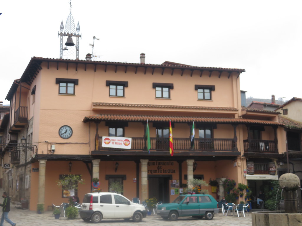 The Town Hall, Plaza Mayor,, Garganta de Olla, Cáceres, Ex… Flickr