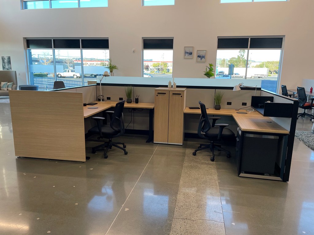 Interra Dash 9 Friant San Leandro Showroom Interra/Dash St… Flickr