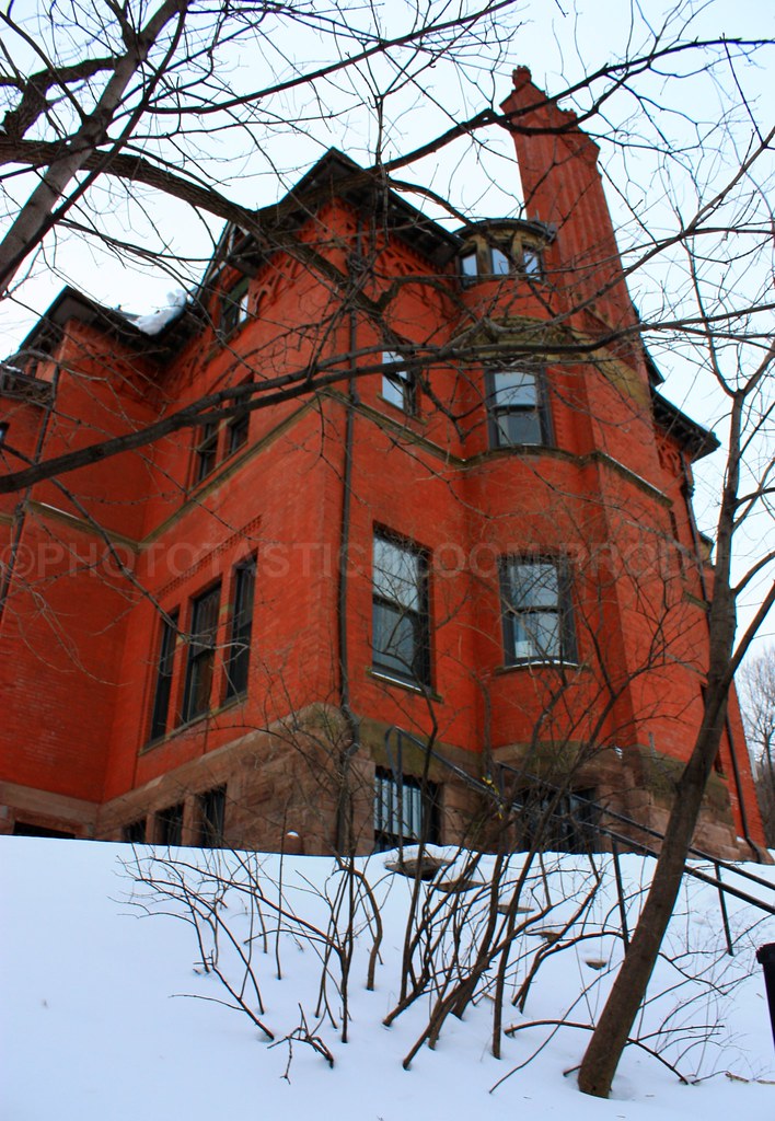 Lady Meredith House Serving the McGill University. Phototasticbloom