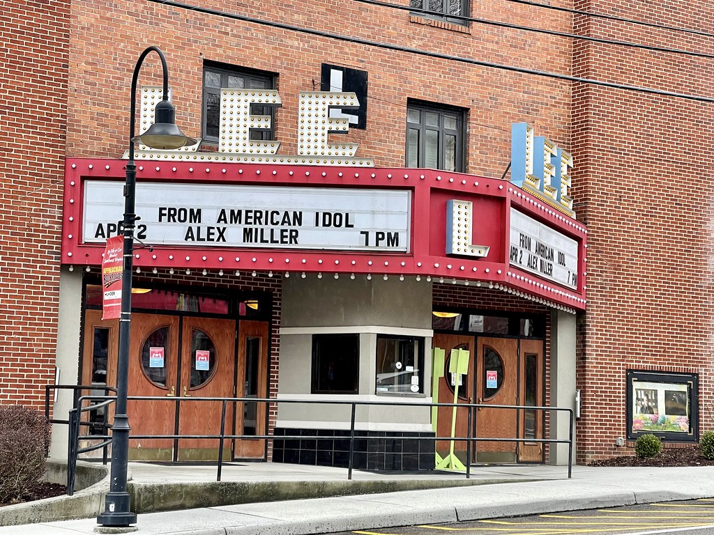Marquee of Lee Theatre in Pennington Gap, Virginia. Built … Flickr