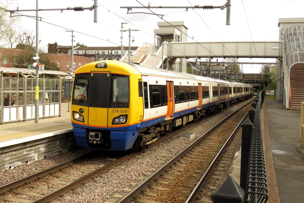 378210 Caledonian Road & Barnsbury London Overground Cla… Flickr