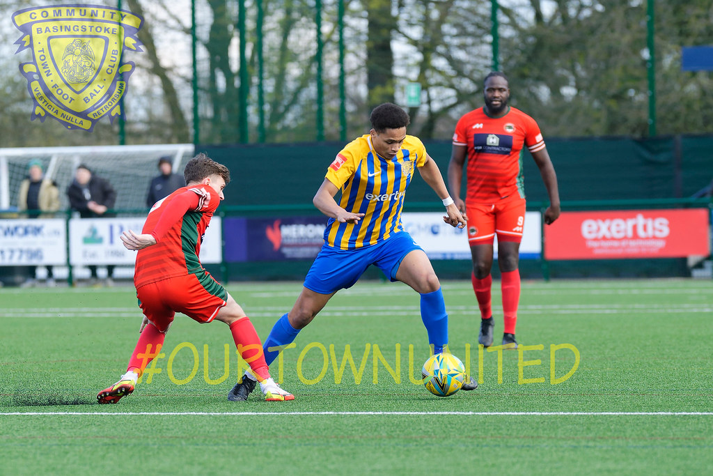 _1D57426 Basingstoke Town FC Photos by Steve Gridley Flickr