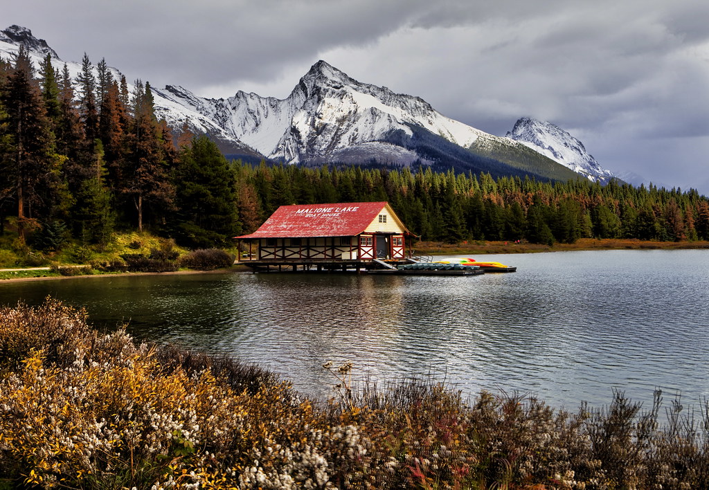 Maligne Lake, Jasper National Park, Alberta Klaus Lang Flickr