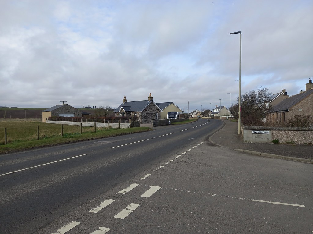 WICK & LYBSTER RAILWAY CROSSING, THURSO ROAD, WICK 11/4/20… Flickr