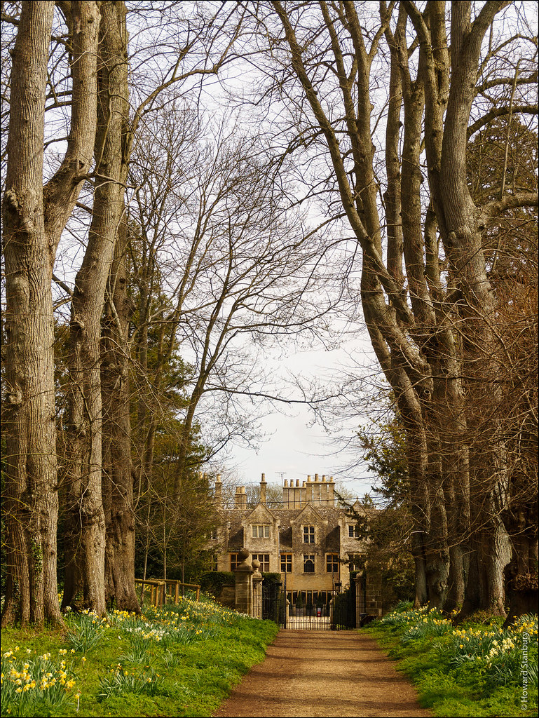 Shipton Court At the Wild Garden, Shipton under Whychwood Howard