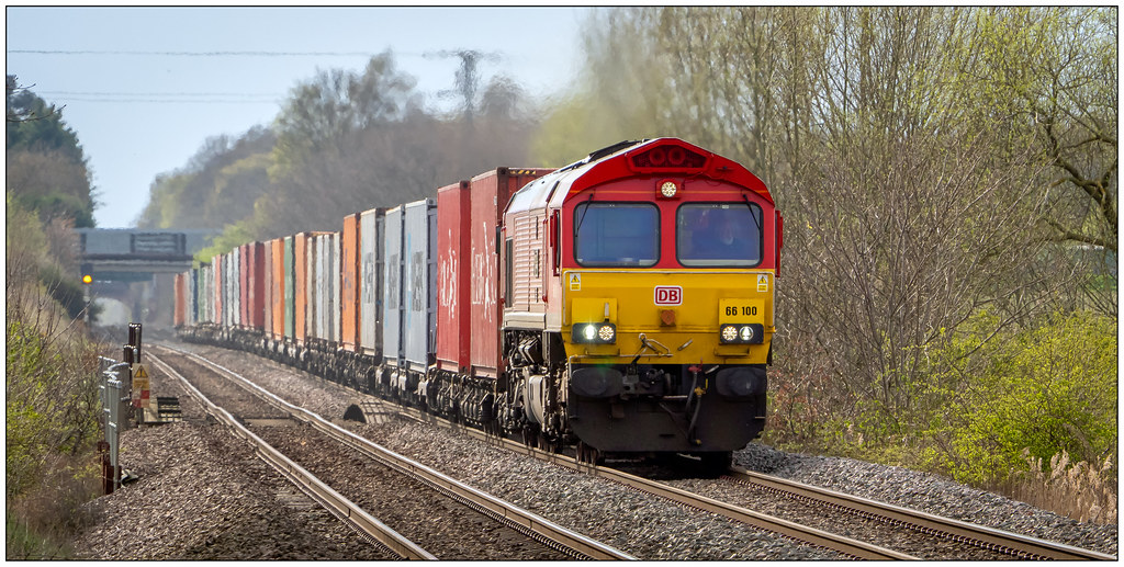 66100 66100 on the WakefieldLondon Gateway, Hayfield, 11.… Flickr