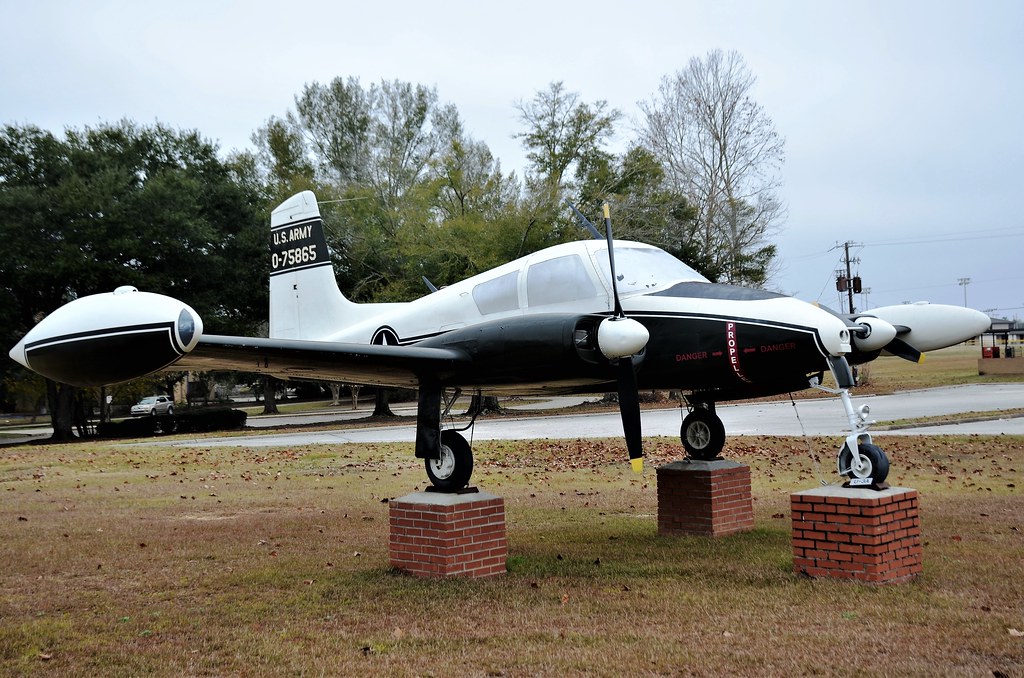 U3A, U. S. Army (075865), Fort Rucker, Alabama the U3 i… Flickr