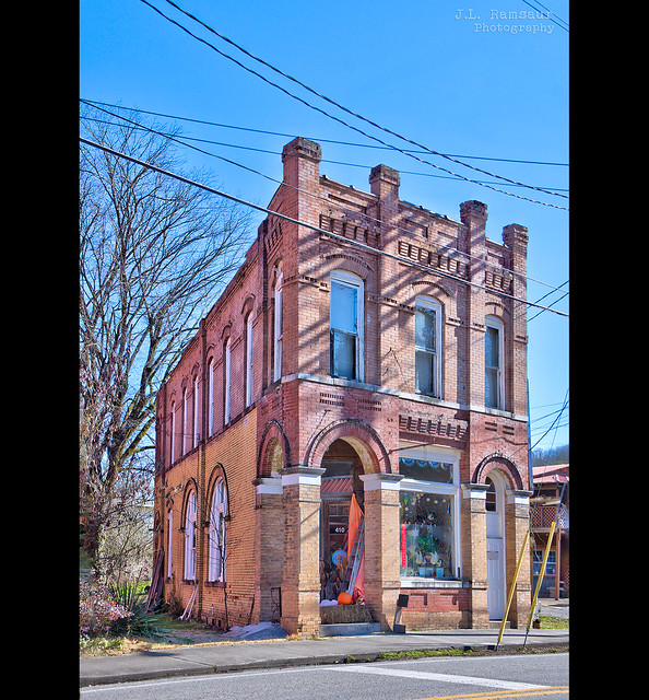 Oliver Springs Banking Company Oliver Springs, Tennessee a photo on