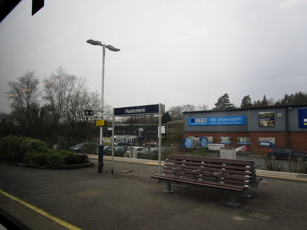 Haslemere Station on the Woking to Portsmouth line on 28.3… Flickr