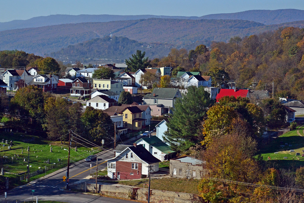 Cumberland Shades Lane in Cumberland, Maryland. DSC_0712 Andy961