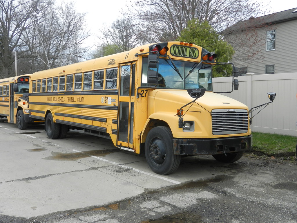 Howland Local School District 27 Bus lot Warren, OH. Flickr