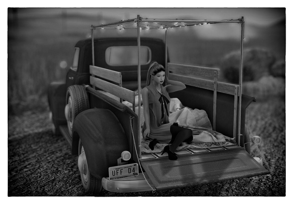 Classic Truck at Walsh County, Second Life Madoka Kawabata Flickr