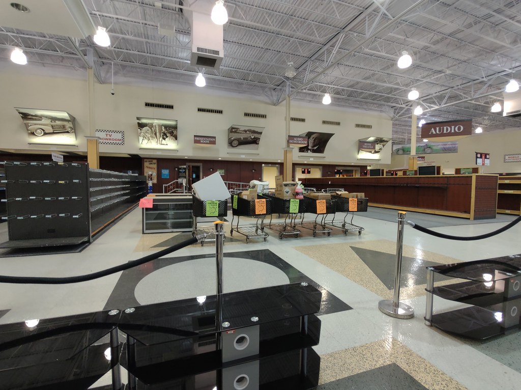 Former Fry's Electronics Fishers IN Formerly Incredible Un… Flickr