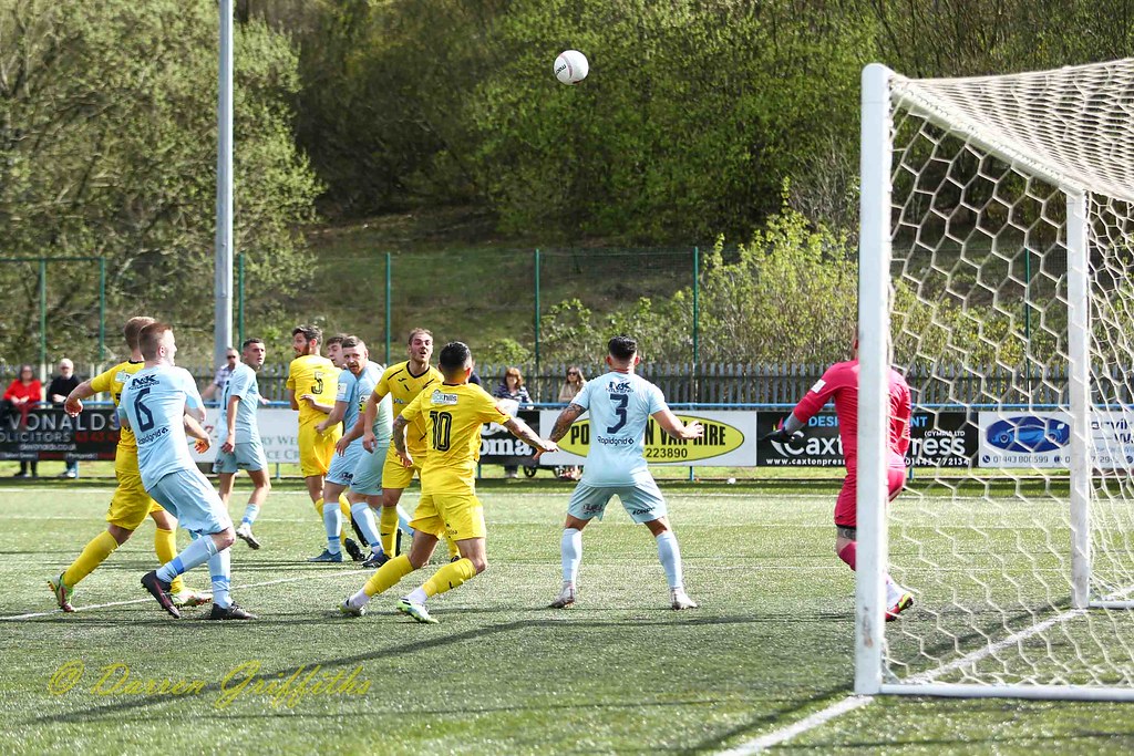 150422_SM_2723 15.04.22 Cambrian & Clydach Vale BGC v P… Flickr