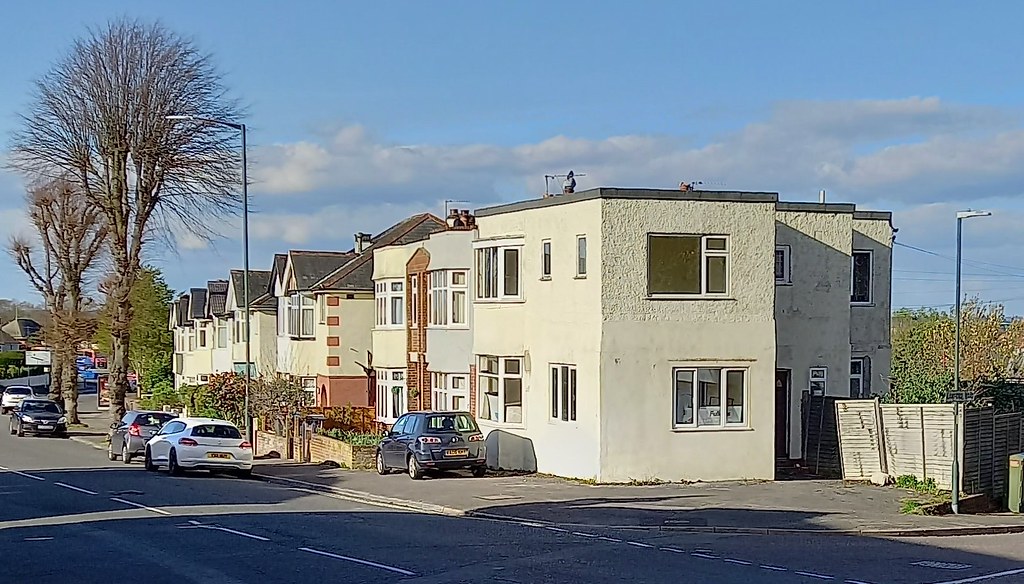 Wimborne Road (Lawford Road to the Right), Moordown, Bourn… Flickr