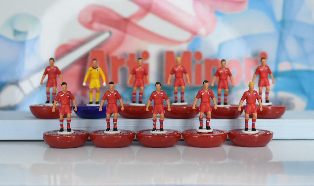 NORWAY HOME KIT 2022 2K4 Figures Solid Hasbro bases Cost … Arti
