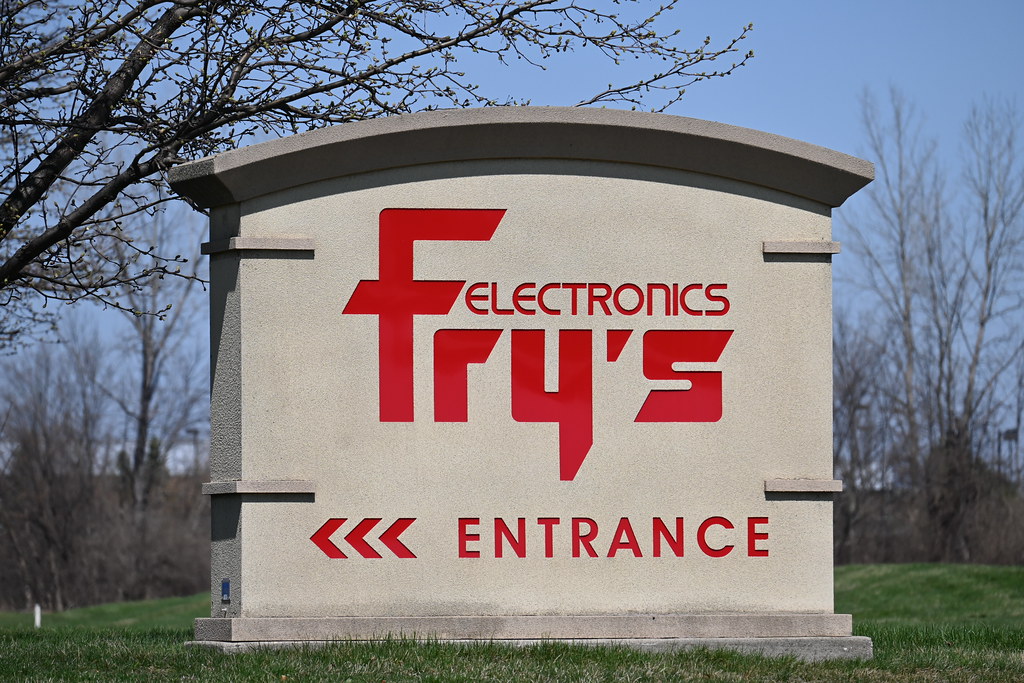 Former Fry's Electronics Fishers IN Formerly Incredible Un… Flickr