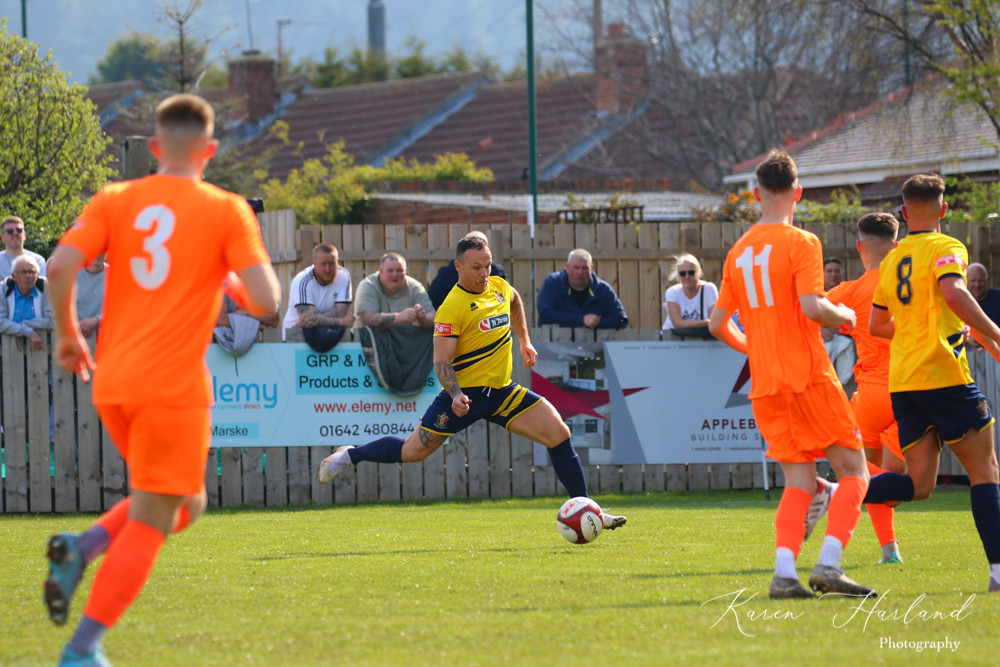 2J2A0018 Markse Utd v Liversedge FC 16.4.22 Karen Harland Flickr