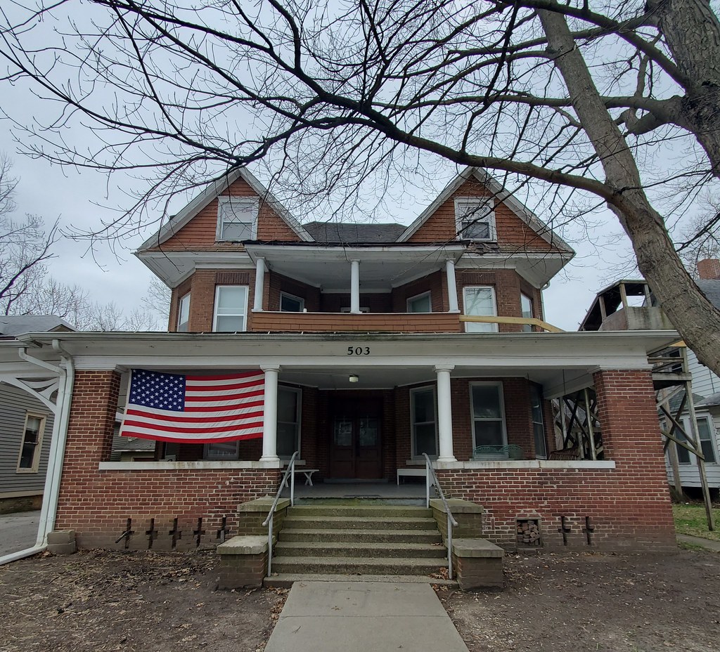 My AirBnb was in this house in Urbana It probably was buil… Flickr