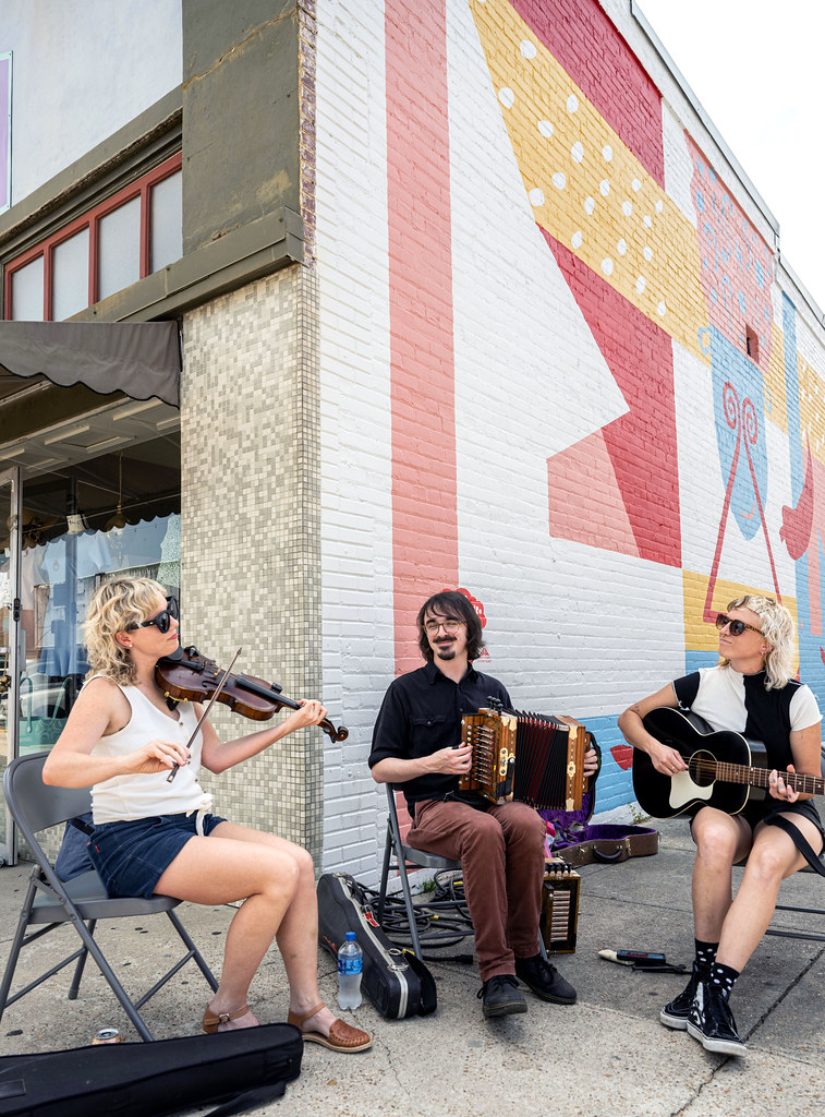 2022 Daiquiri Queens trio, Rendezvous on 2nd sponsored Jea… Flickr