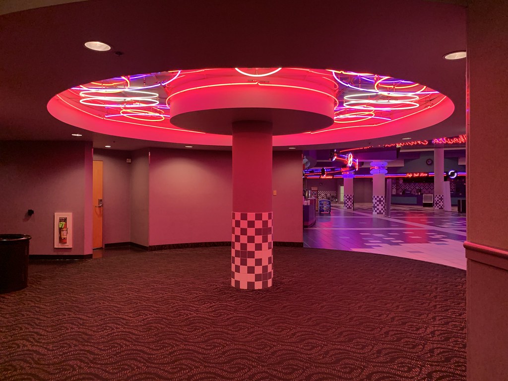 Regal Oaks interior Regal Oaks (105,507 square feet) 180 M… Flickr