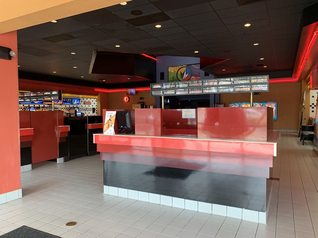 Regal Barn Plaza interior Regal Barn Plaza (48,840 square … Flickr