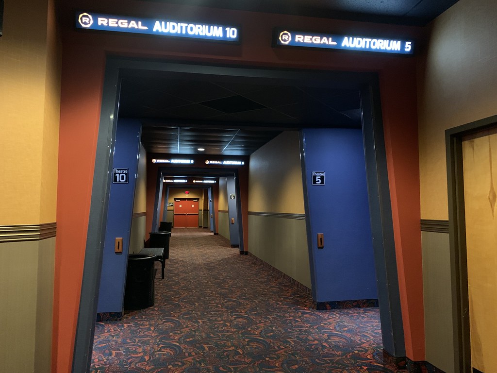 Regal Barn Plaza interior Regal Barn Plaza (48,840 square … Flickr