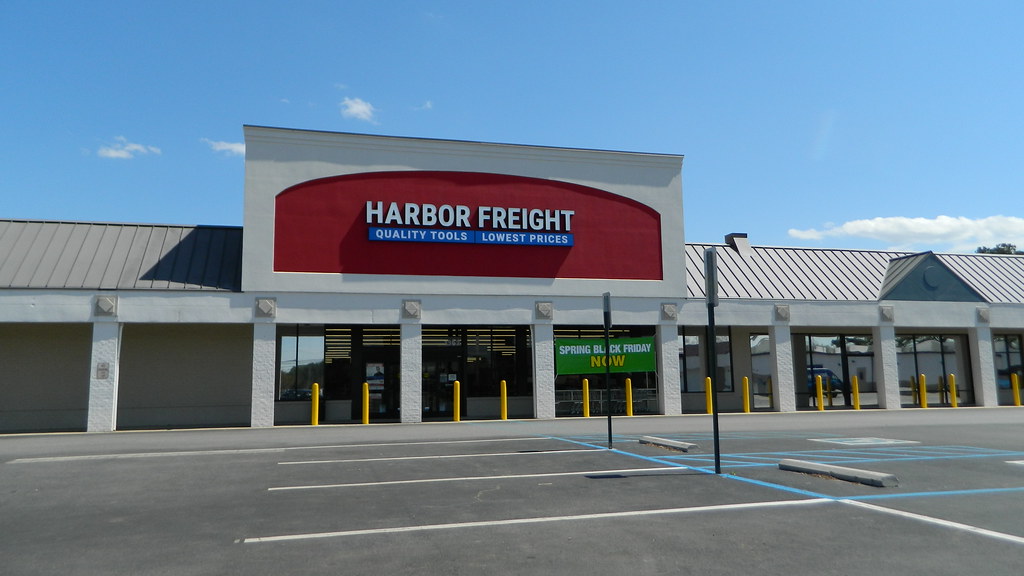 Harbor Freight a photo on Flickriver