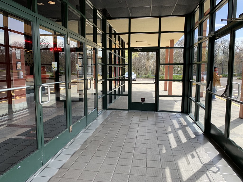 Regal Barn Plaza interior Regal Barn Plaza (48,840 square … Flickr